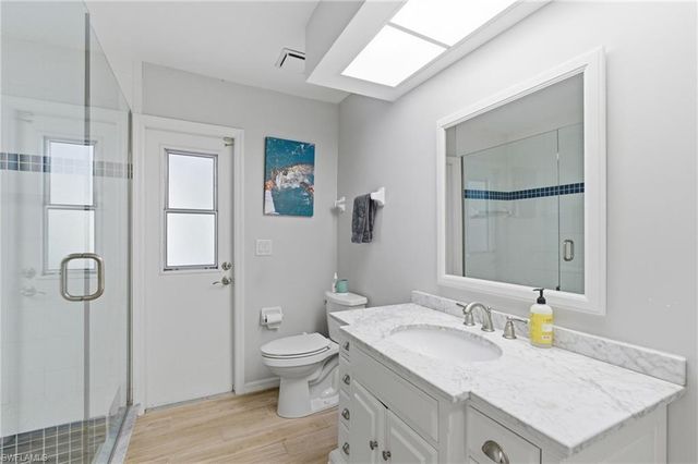 6651 Willow Lake CIR, Fort Myers, FL 33966