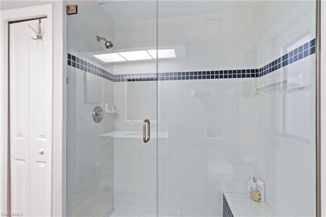 6651 Willow Lake CIR, Fort Myers, FL 33966