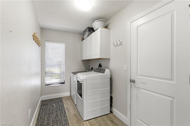 6651 Willow Lake CIR, Fort Myers, FL 33966