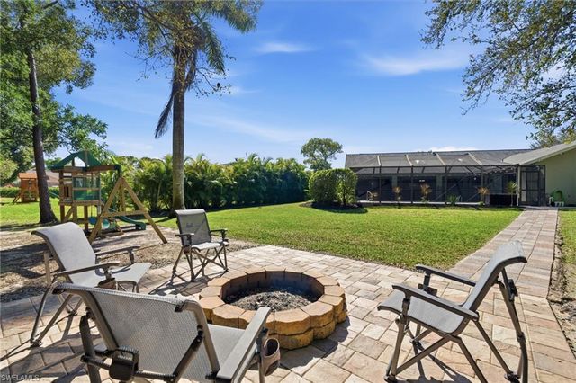 6651 Willow Lake CIR, Fort Myers, FL 33966