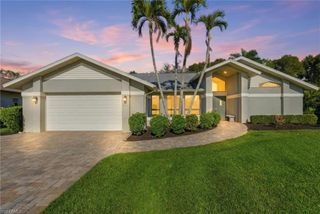 6651 Willow Lake CIR, Fort Myers, FL 33966