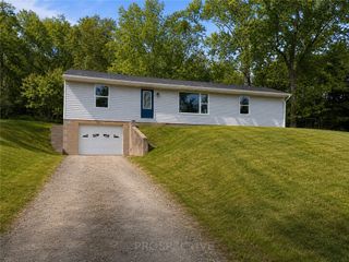 123 Wilhelm Dr, Center Twp, PA 15061