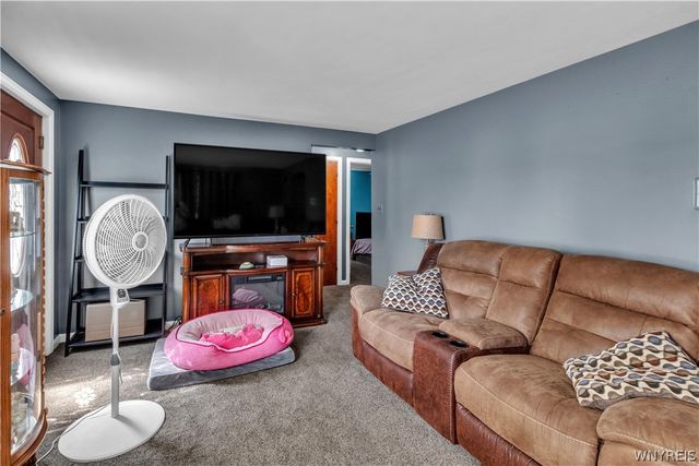 1852 Parker Blvd, Tonawanda, NY 14150