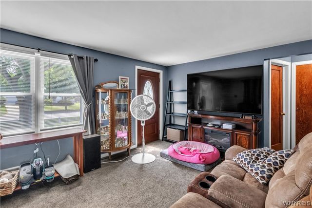1852 Parker Blvd, Tonawanda, NY 14150