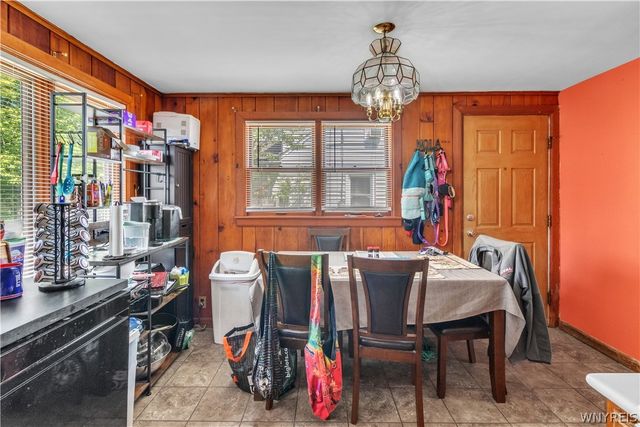 1852 Parker Blvd, Tonawanda, NY 14150