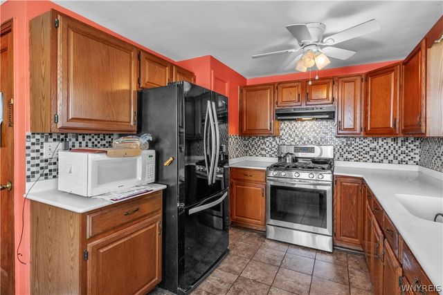 1852 Parker Blvd, Tonawanda, NY 14150