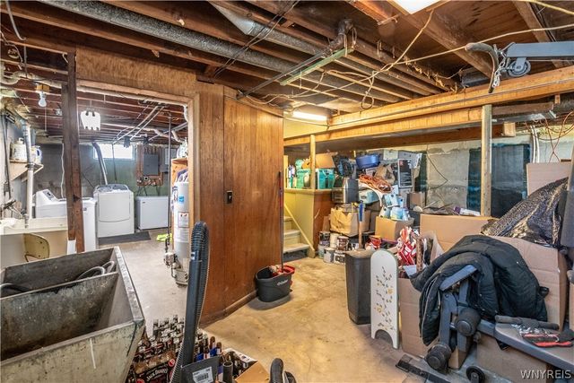 1852 Parker Blvd, Tonawanda, NY 14150