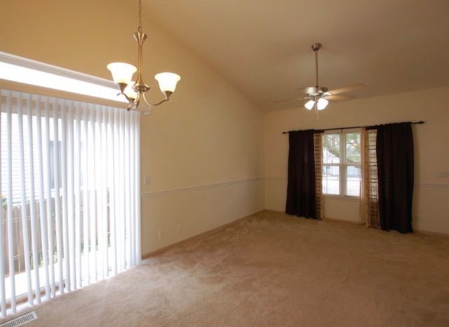 14019 S Oakdale Circle, Plainfield, IL 60544