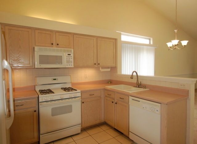 14019 S Oakdale Circle, Plainfield, IL 60544