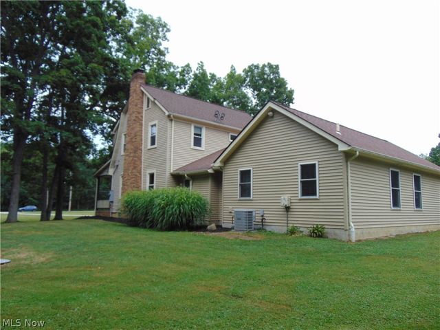 12436 Painesville Warren Road, Concord Twp, OH 44077