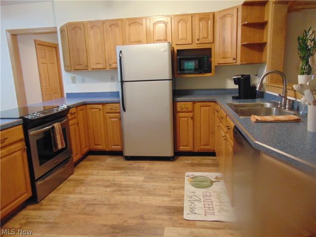 12436 Painesville Warren Road, Concord Twp, OH 44077