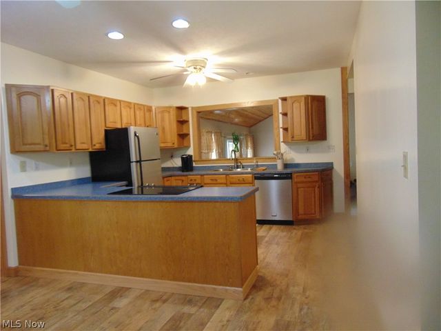 12436 Painesville Warren Road, Concord Twp, OH 44077