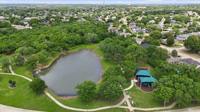 2618 Crockett Drive, Corinth, TX 76210