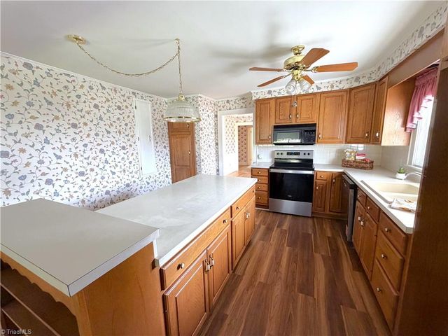 5512 Winona Street, Winston-salem, NC 27106