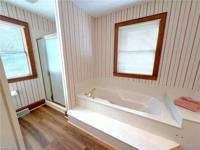 5512 Winona Street, Winston-salem, NC 27106