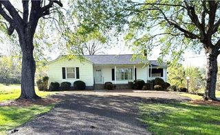 5512 Winona Street, Winston-salem, NC 27106