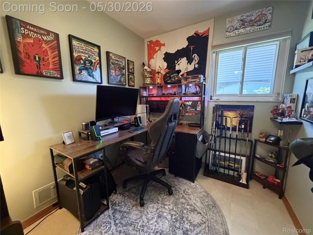 39540 Aynesley Street, Clinton Charter Township, MI 48038