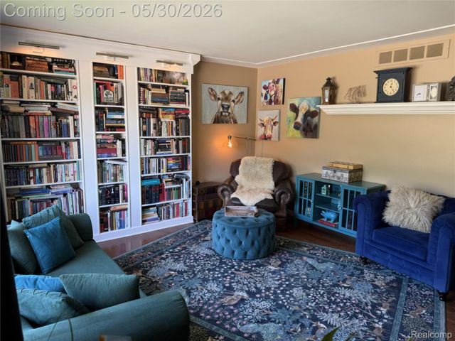 39540 Aynesley Street, Clinton Charter Township, MI 48038