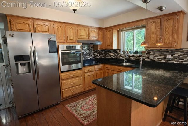 39540 Aynesley Street, Clinton Charter Township, MI 48038