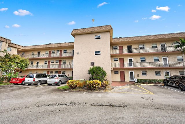 701 Lori Drive 206, Palm Springs, FL 33461