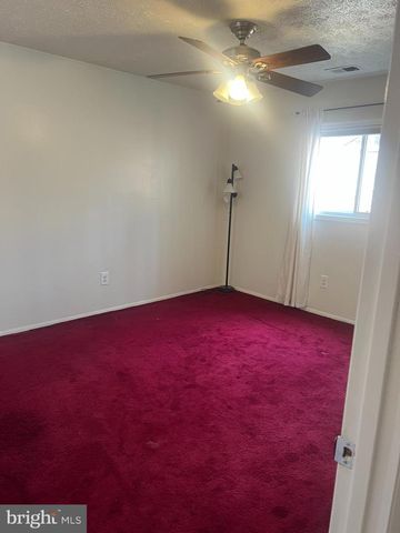 2216 SANIBEL DR, Reston, VA 20191