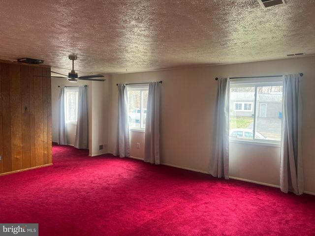 2216 SANIBEL DR, Reston, VA 20191