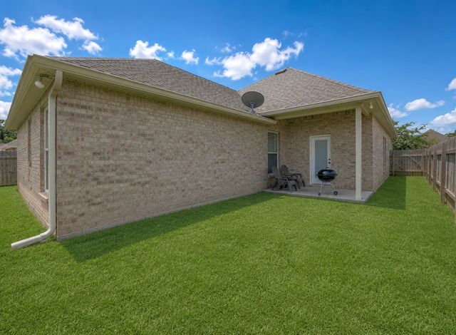 1544 Riverview Lane, Shreveport, LA 71104