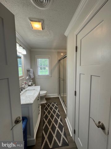 743 LINDIA DRIVE, Chambersburg, PA 17202
