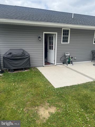 743 LINDIA DRIVE, Chambersburg, PA 17202