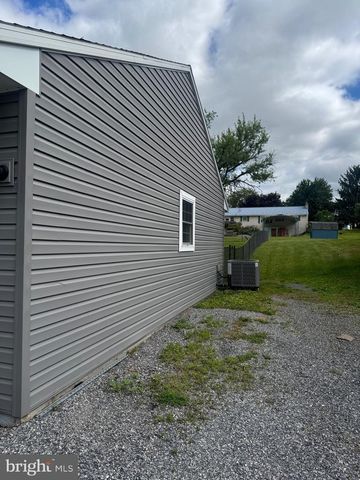 743 LINDIA DRIVE, Chambersburg, PA 17202
