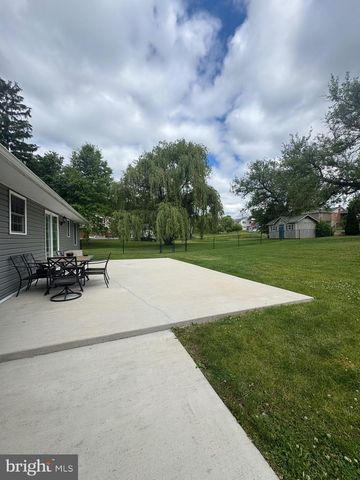 743 LINDIA DRIVE, Chambersburg, PA 17202