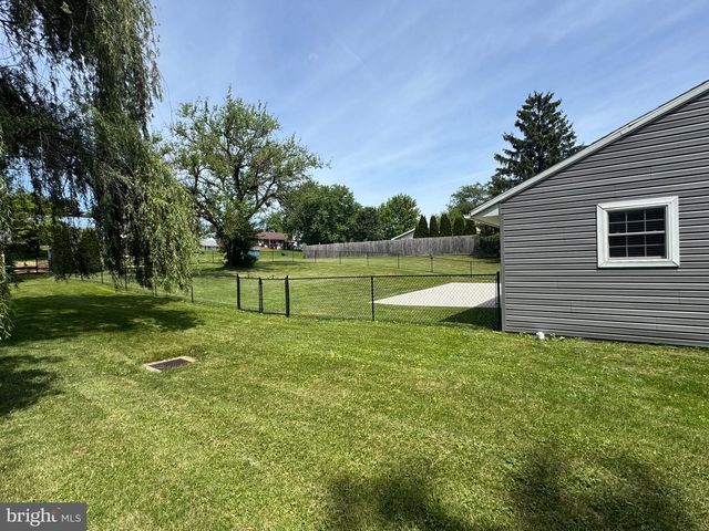 743 LINDIA DRIVE, Chambersburg, PA 17202