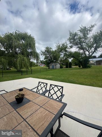 743 LINDIA DRIVE, Chambersburg, PA 17202