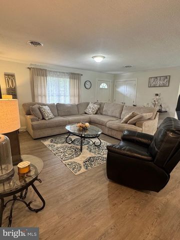 743 LINDIA DRIVE, Chambersburg, PA 17202