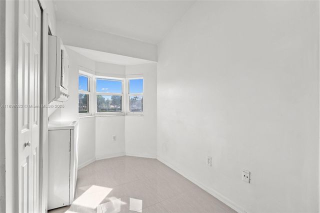 985 NE 34th Ave 202, Homestead, FL 33033