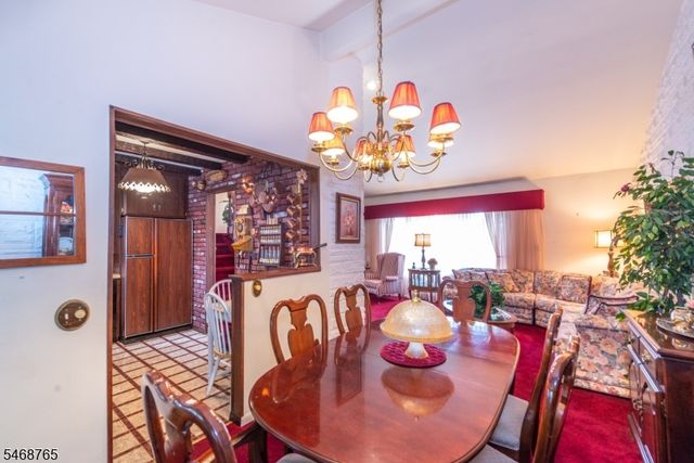 103 Sandra Dr, Totowa Boro, NJ 07512