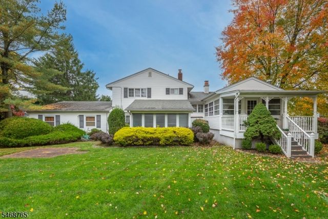 103 Sandra Dr, Totowa Boro, NJ 07512
