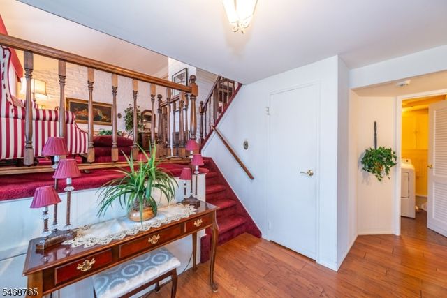 103 Sandra Dr, Totowa Boro, NJ 07512