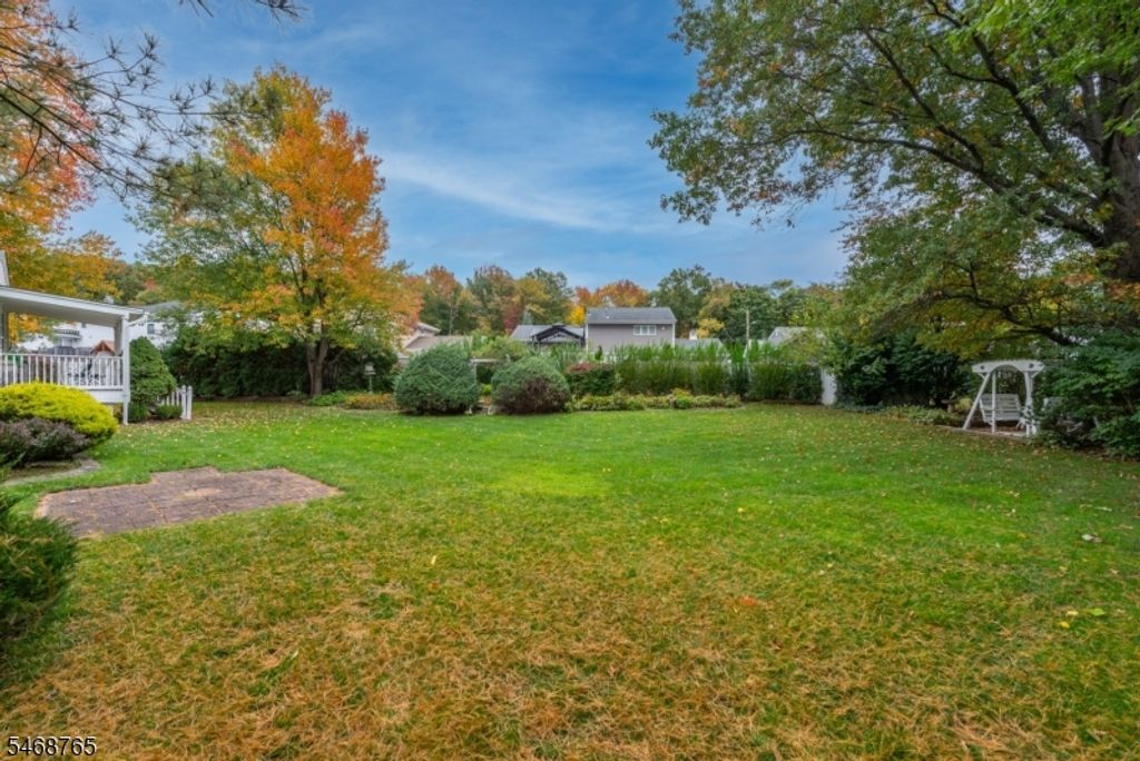 103 Sandra Dr, Totowa Boro, NJ 07512 — photo 5