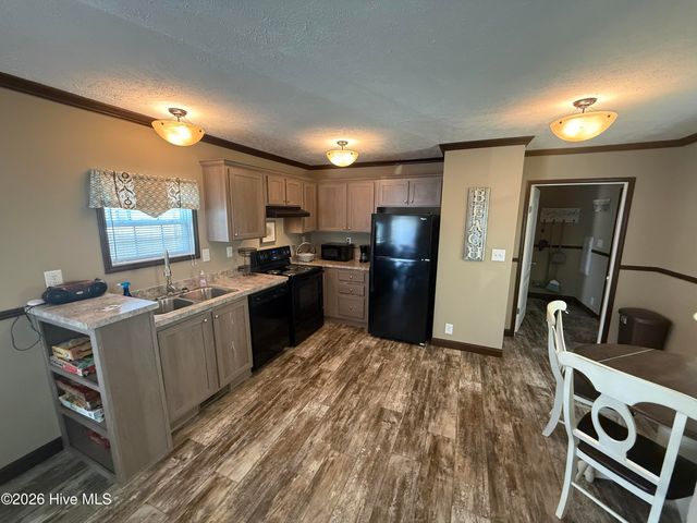 1861 Whispering Pine Street SW, Ocean Isle Beach, NC 28469