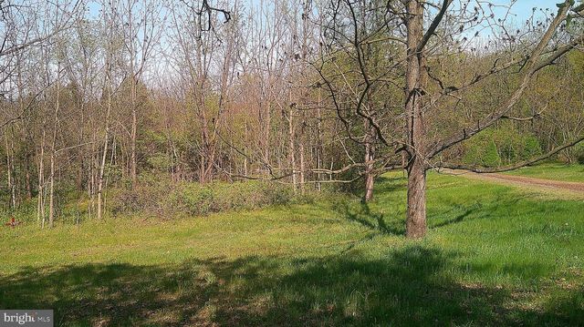 198 OAK LN, Bernville, PA 19506