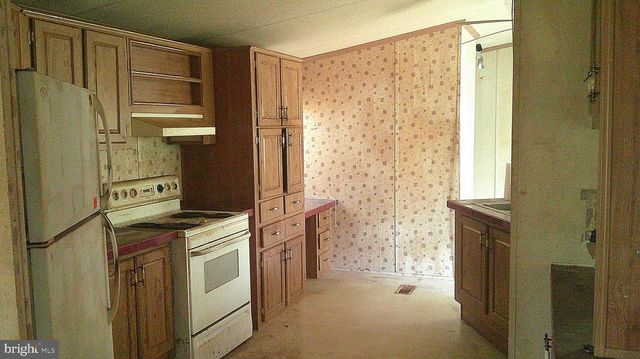 198 OAK LN, Bernville, PA 19506