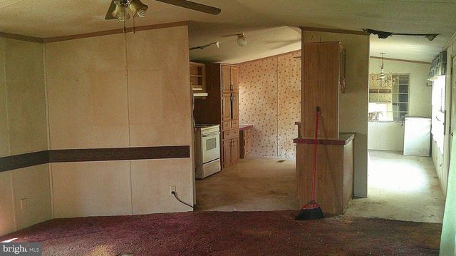 198 OAK LN, Bernville, PA 19506