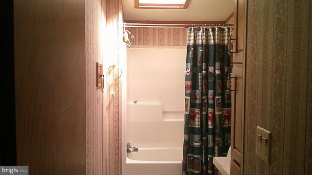 198 OAK LN, Bernville, PA 19506