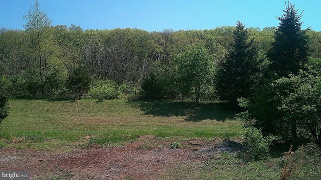 198 OAK LN, Bernville, PA 19506