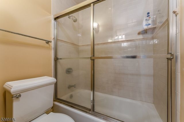 152 Whitebridge Road, Franklin Twp., NJ 08867