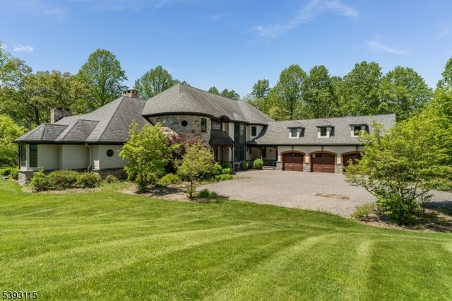 152 Whitebridge Road, Franklin Twp., NJ 08867