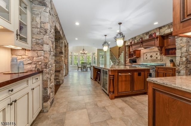 152 Whitebridge Road, Franklin Twp., NJ 08867