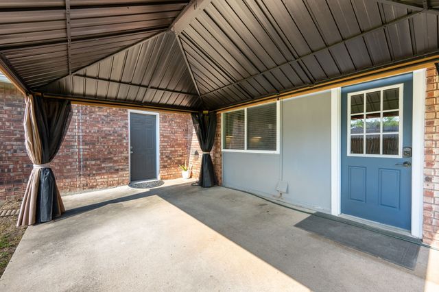 9210 Linda Vista Drive, Rowlett, TX 75088