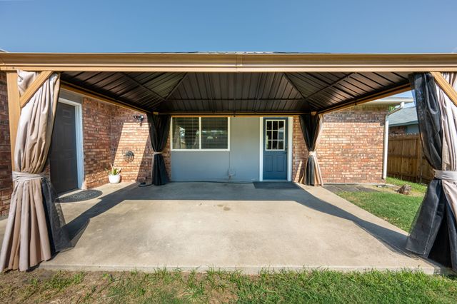 9210 Linda Vista Drive, Rowlett, TX 75088